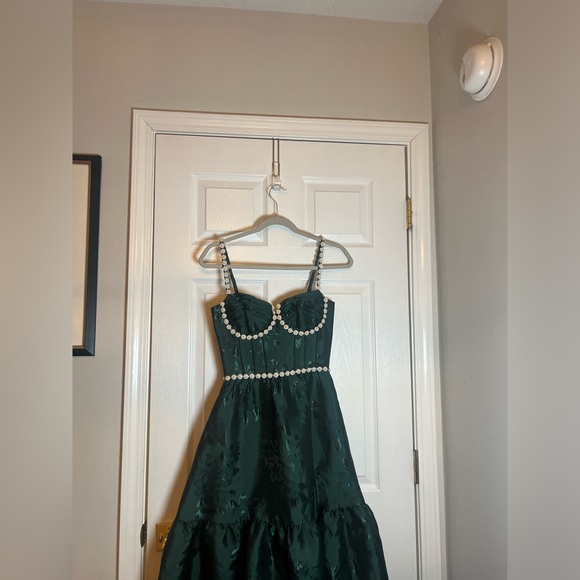 New V. Chapman Lucetta Dress in Emerald Baroque Floral - Picture 6 of 10